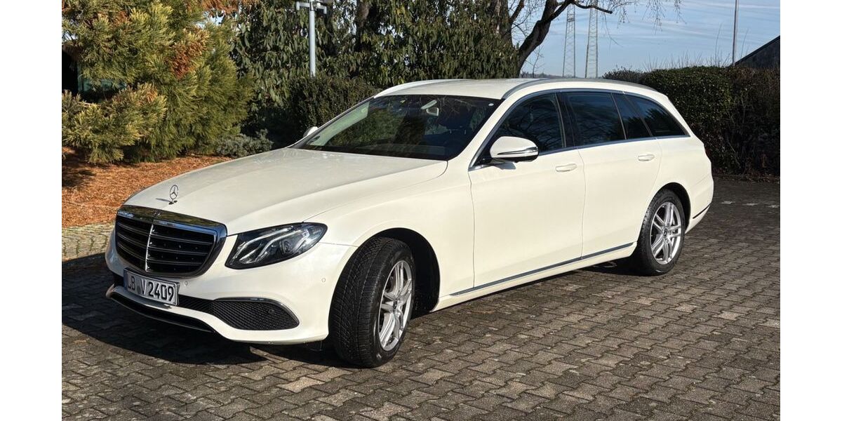 Mercedes-Benz E 220 94.000 km 27.000 &euro; Ludwigsburg 71642