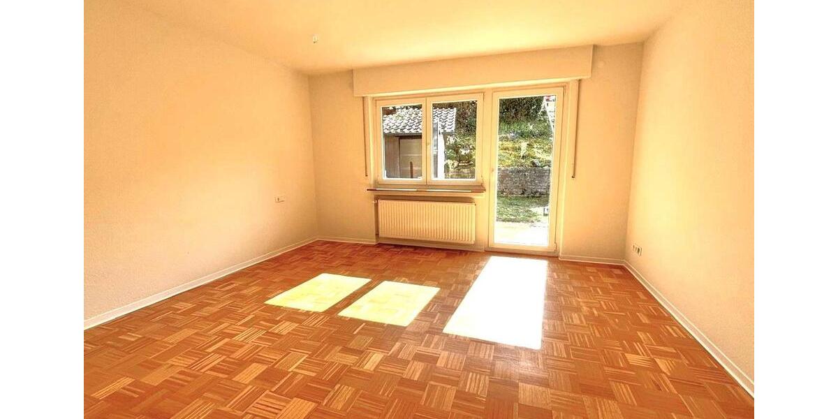 Etagenwohnung Weinstadt - 3.5 Zimmer, 112 m&sup2;, 1.450&euro; | Angebot:26182206
