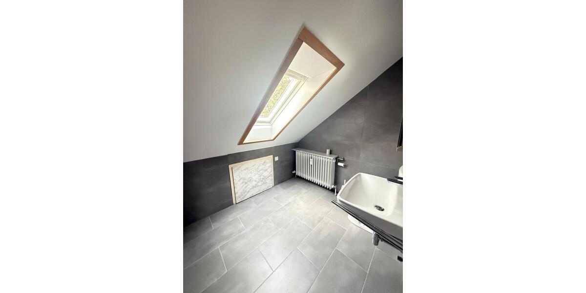 Dachgeschoßwohnung Ostfildern - 2.5 Zimmer, 60 m&sup2;, 950&euro; | Angebot:27550291