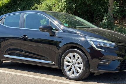 Renault Clio 43.000 km 13.900 &euro; Fellbach 70736