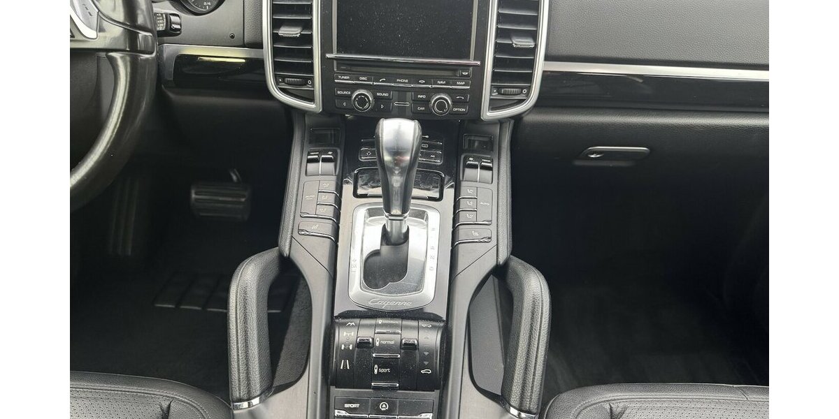 Porsche Cayenne *21´´Alu,SSD,AHK,PCM,Bi-Xenon,Leder,Luft 315.000 km 16.888 &euro; Schorndorf 73614