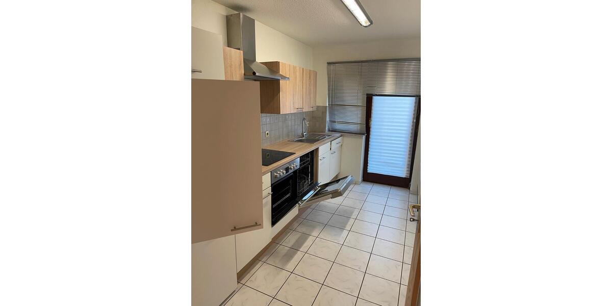Erdgeschoßwohnung Kirchheim am Neckar - 2.5 Zimmer, 76 m&sup2;, 900&euro; | Angebot:27552241