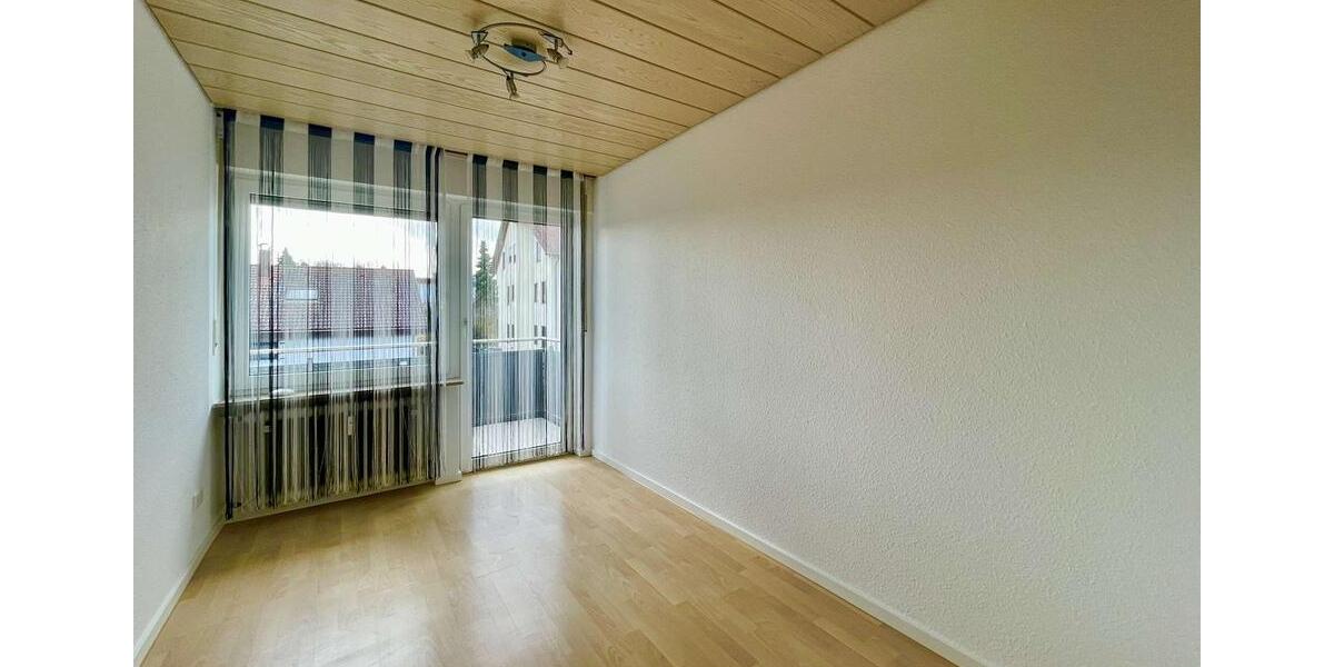 Etagenwohnung Vaihingen an der Enz - 4 Zimmer, 112 m&sup2;, 1.200&euro; | Angebot:25987146