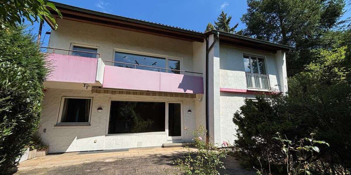 Einfamilienhaus Stuttgart Birkach - 8 Zimmer, 215 m&sup2;, 1.265.000&euro; | Angebot:24026083
