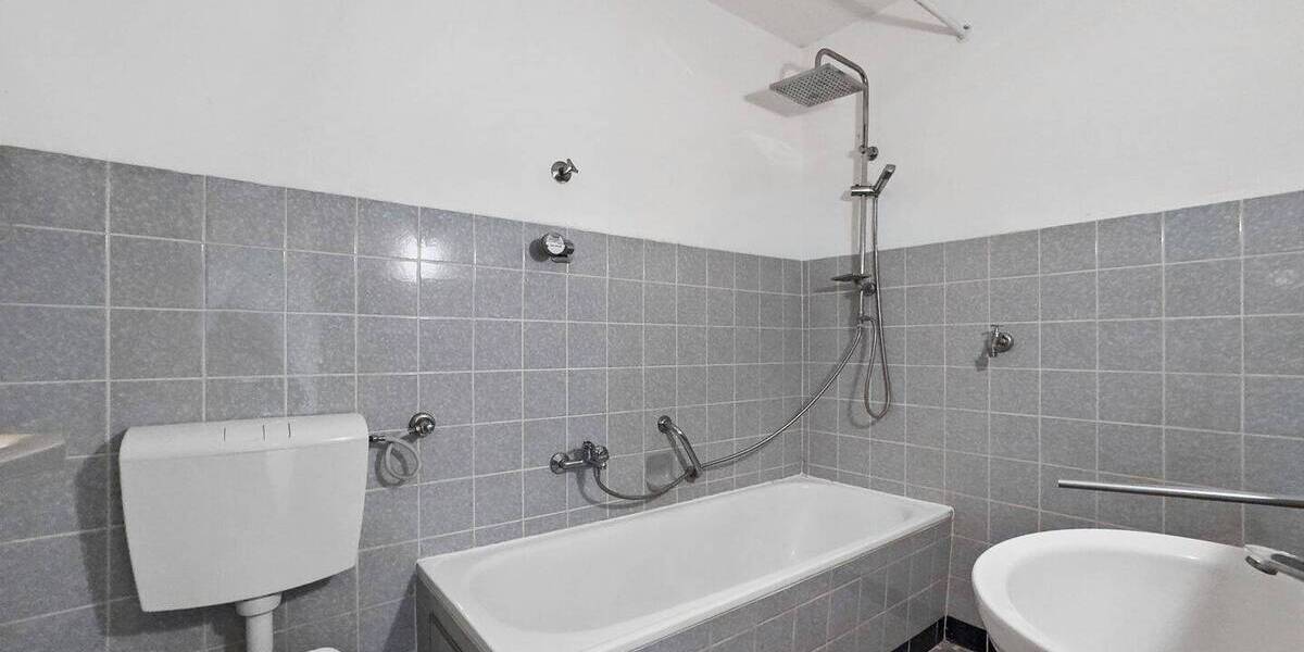 Etagenwohnung Friolzheim - 2 Zimmer, 44 m&sup2;, 145.000&euro; | Angebot:25733924