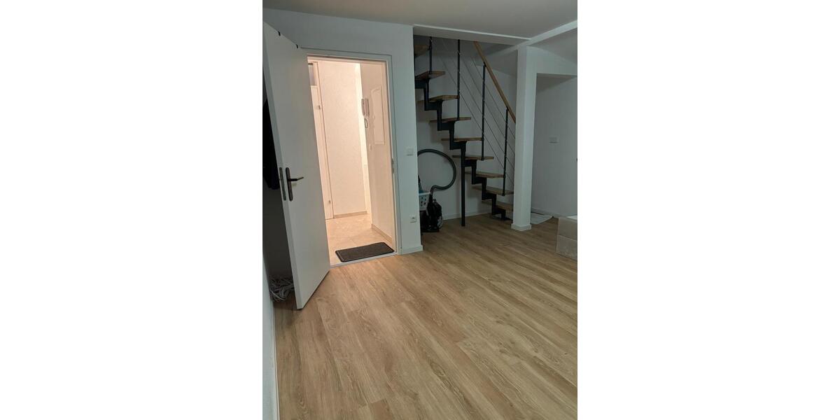 Maisonettenwohnung Ludwigsburg Hoheneck - 3 Zimmer, 80 m&sup2;, 1.450&euro; | Angebot:25919093