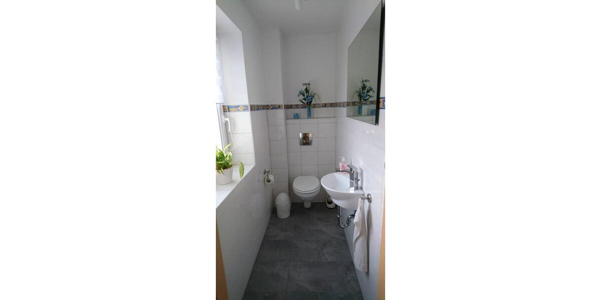Erdgeschoßwohnung Gemmrigheim - 6 Zimmer, 150 m&sup2;, 1.990&euro; | Angebot:27570550