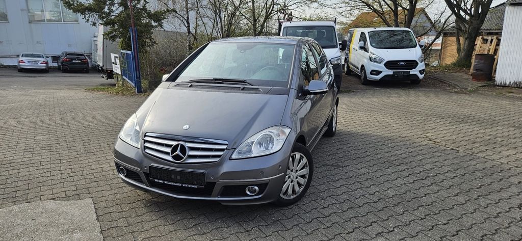 Mercedes-Benz A 170 180.798 km 4.900 &euro; Waiblingen Neustadt ( 15 km von Stuttgart ) 71336