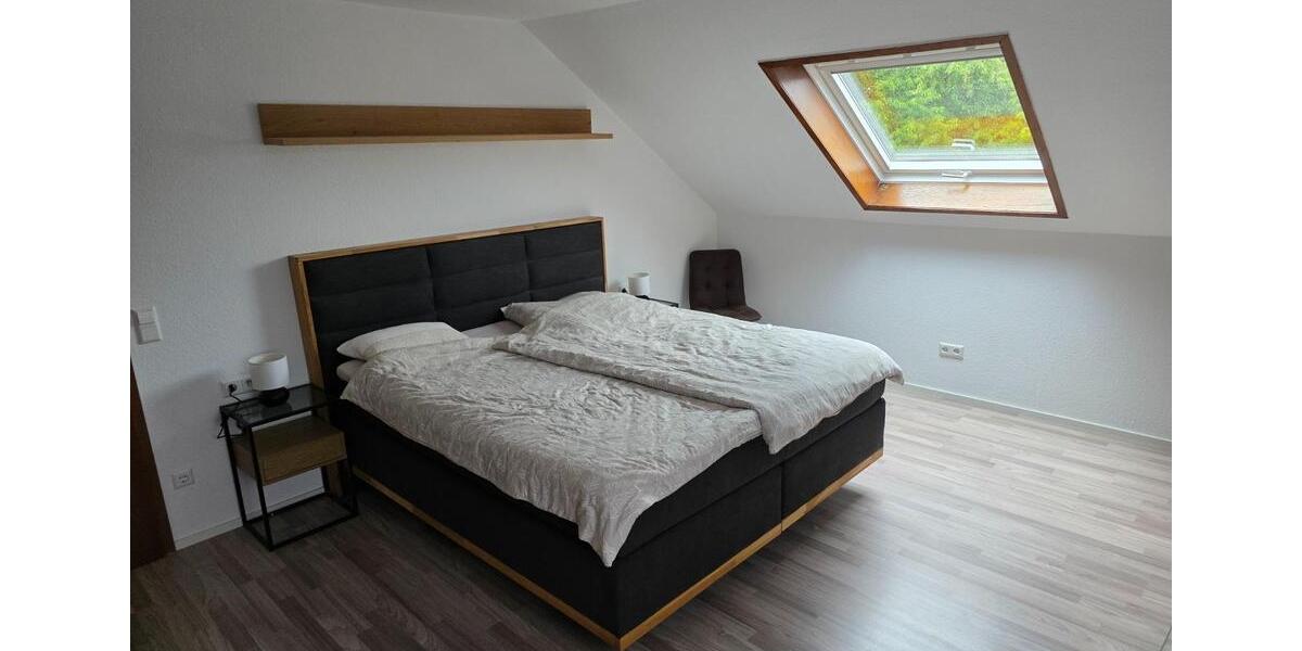 Dachgeschoßwohnung Rutesheim - 3.5 Zimmer, 94 m&sup2;, 1.080&euro; | Angebot:27557919