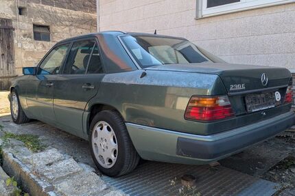 Mercedes-Benz 230 230.537 km 3.787 &euro; Filderstadt 70794