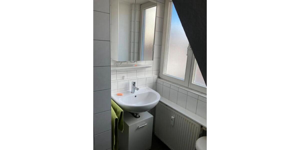 Dachgeschoßwohnung Köngen - 3 Zimmer, 70 m&sup2;, 1.120&euro; | Angebot:26450608