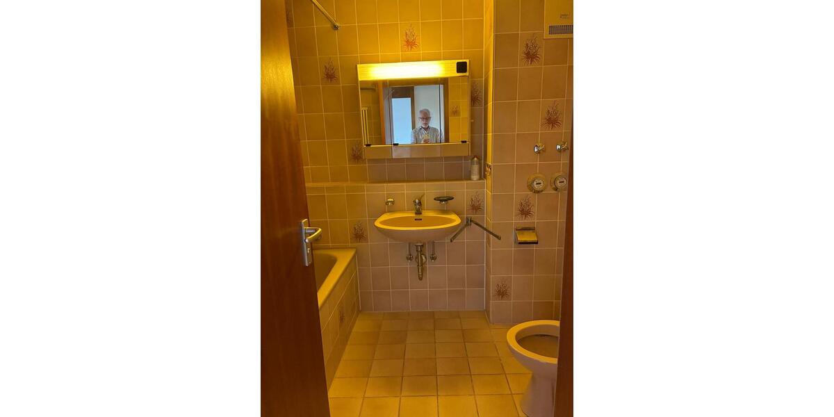Etagenwohnung Stuttgart Botnang - 3 Zimmer, 84 m&sup2;, 1.150&euro; | Angebot:27603347