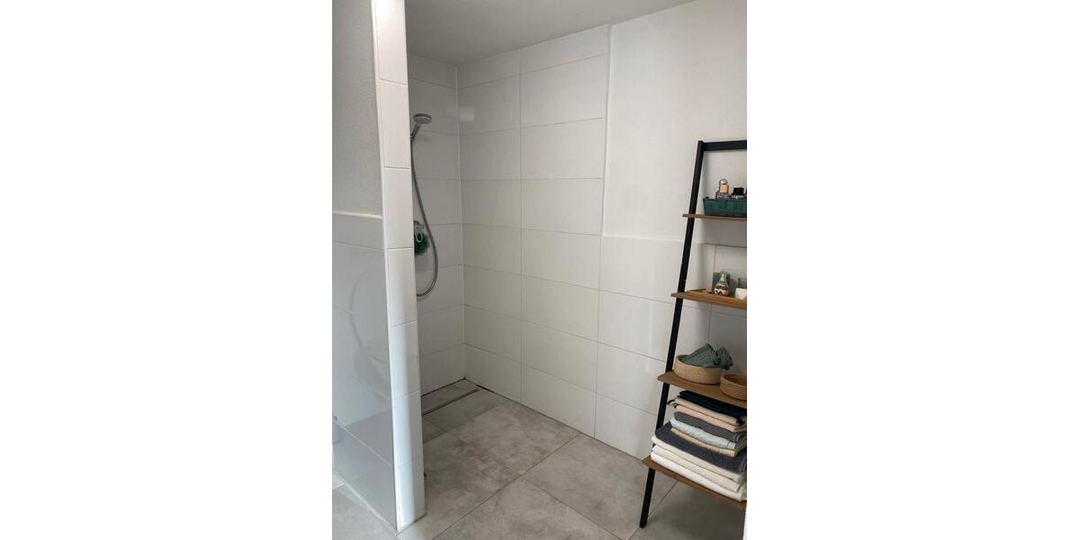 Erdgeschoßwohnung Stuttgart Luginsland - 1 Zimmer, 40 m&sup2;, 950&euro; | Angebot:27541527