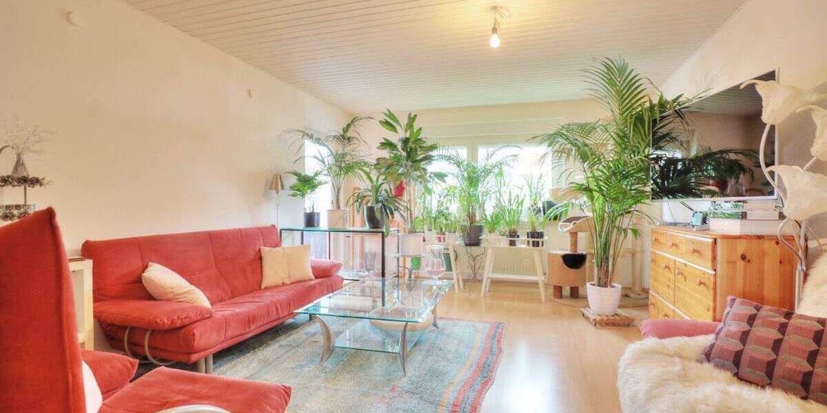 Mehrfamilienhaus, Wohnhaus Schwaigern - 8 Zimmer, 160 m&sup2;, 430.000&euro; | Angebot:25731882