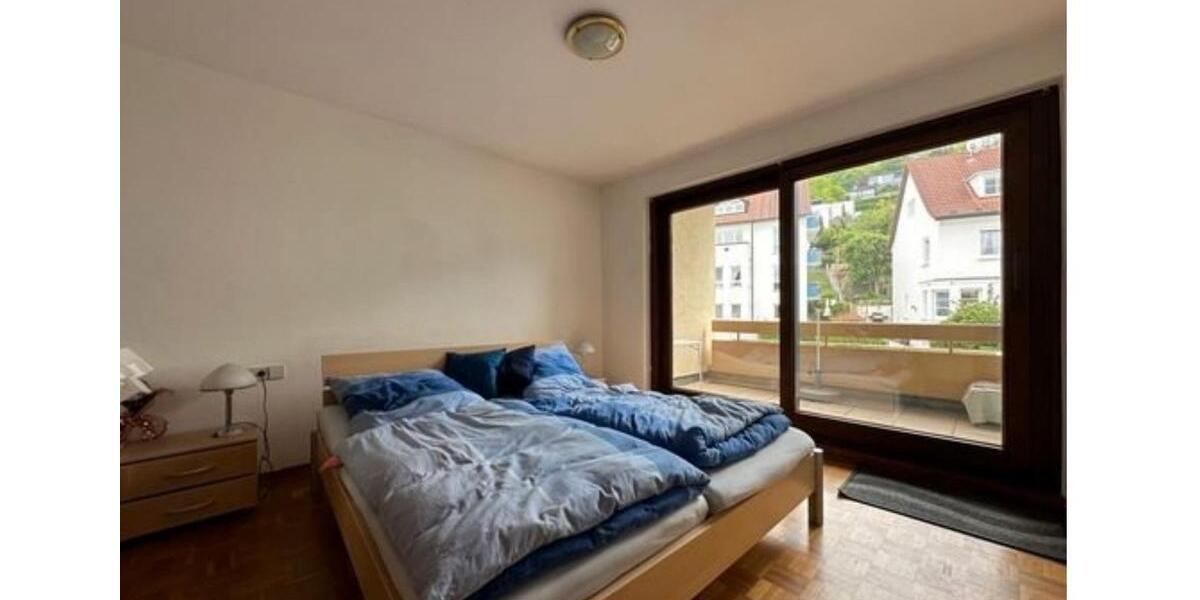 Dachgeschoßwohnung Stuttgart Feuerbach - 2.5 Zimmer, 75 m&sup2;, 1.010&euro; | Angebot:26237150