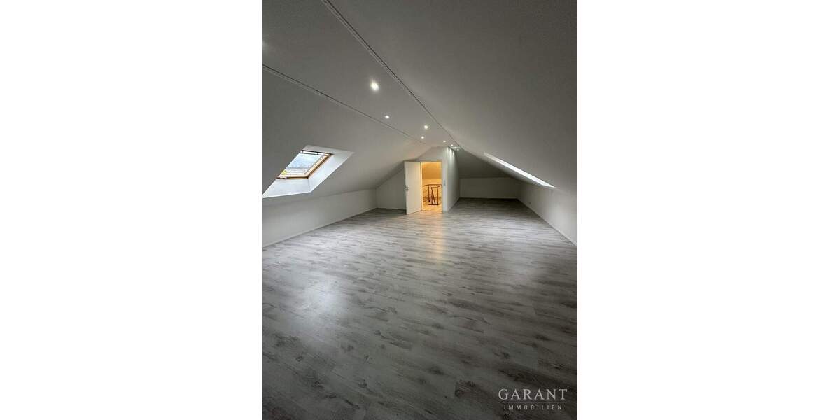 Einfamilienhaus Nordheim - 7 Zimmer, 282 m&sup2;, 1.198.000&euro; | Angebot:25730292