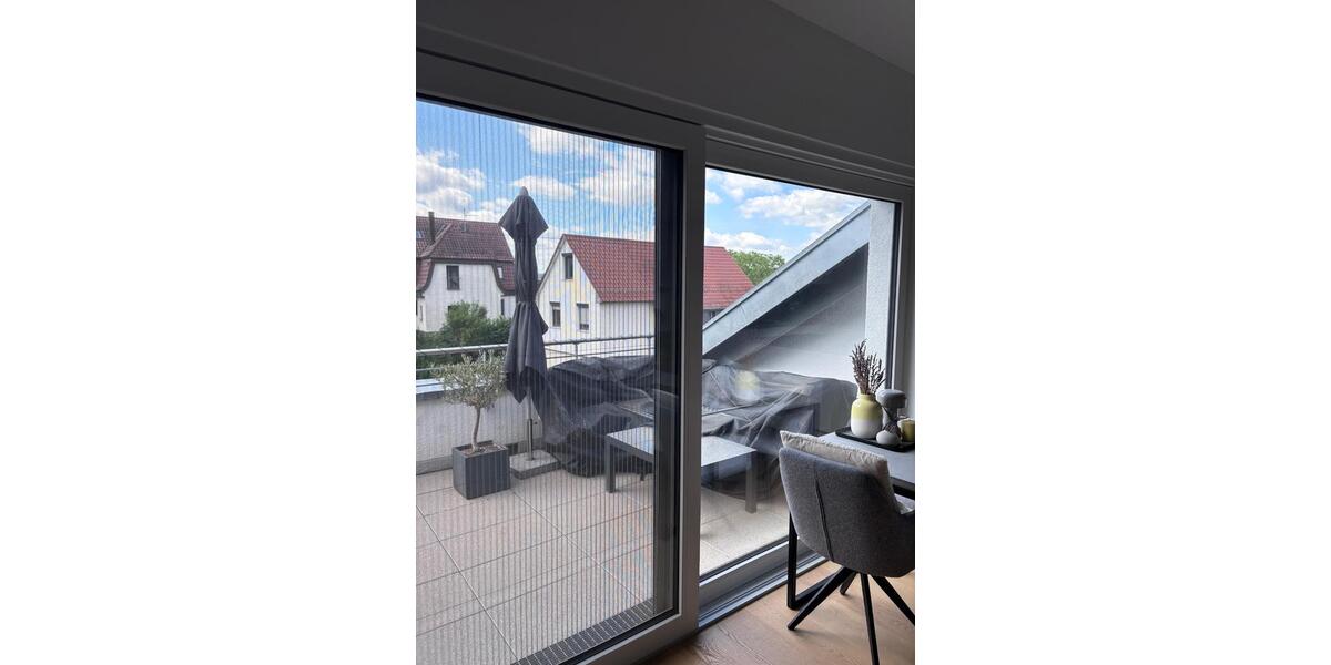 Dachgeschoßwohnung Leonberg - 3 Zimmer, 95 m&sup2;, 610.000&euro; | Angebot:26987256