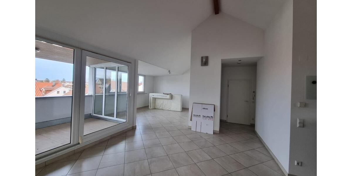 Dachgeschoßwohnung Denkendorf - 3.5 Zimmer, 95 m&sup2;, 1.320&euro; | Angebot:27587633