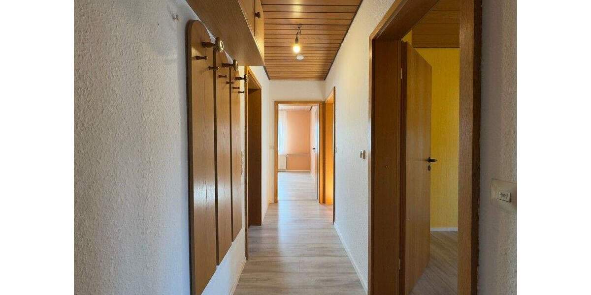 Etagenwohnung Stuttgart Bad Cannstatt - 3 Zimmer, 52 m&sup2;, 218.000&euro; | Angebot:25695933