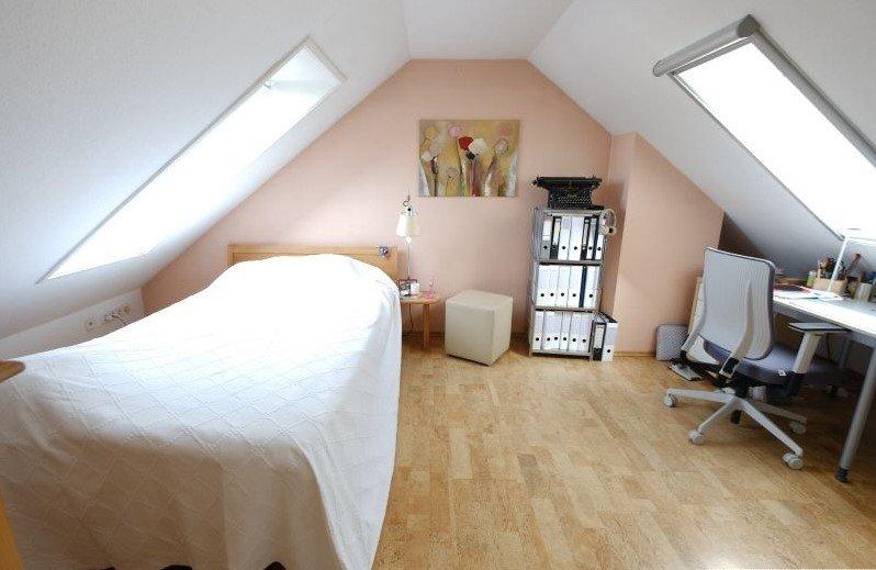Dachgeschoßwohnung Waiblingen Bittenfeld - 5 Zimmer, 126 m&sup2;, 470.000&euro; | Angebot:27201223
