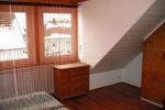 Aussicht, Sonne & Komfort: 2½‑Zi. DG‑Wohnung in gehobener Ausstattung - Wallbox‑Vorbereitung - Dachgeschoßwohnung Schönaich | Angebot:26945980