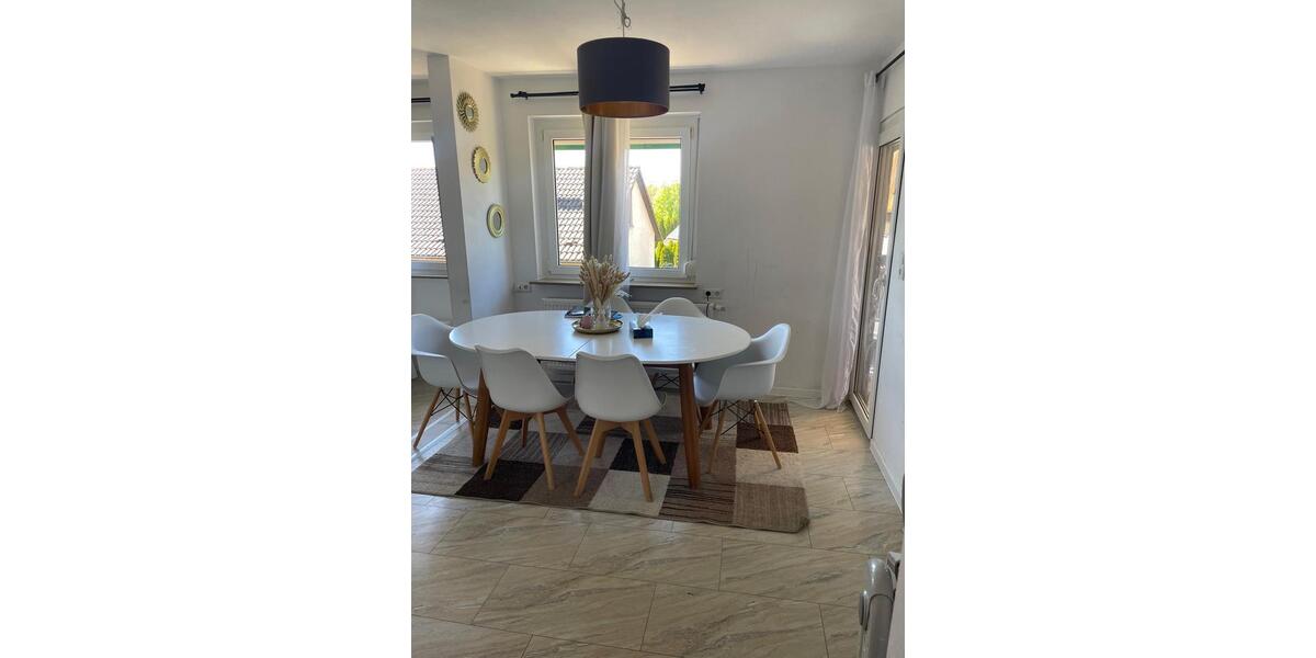 Erdgeschoßwohnung Nordheim - 4 Zimmer, 90 m&sup2;, 1.800&euro; | Angebot:26279706