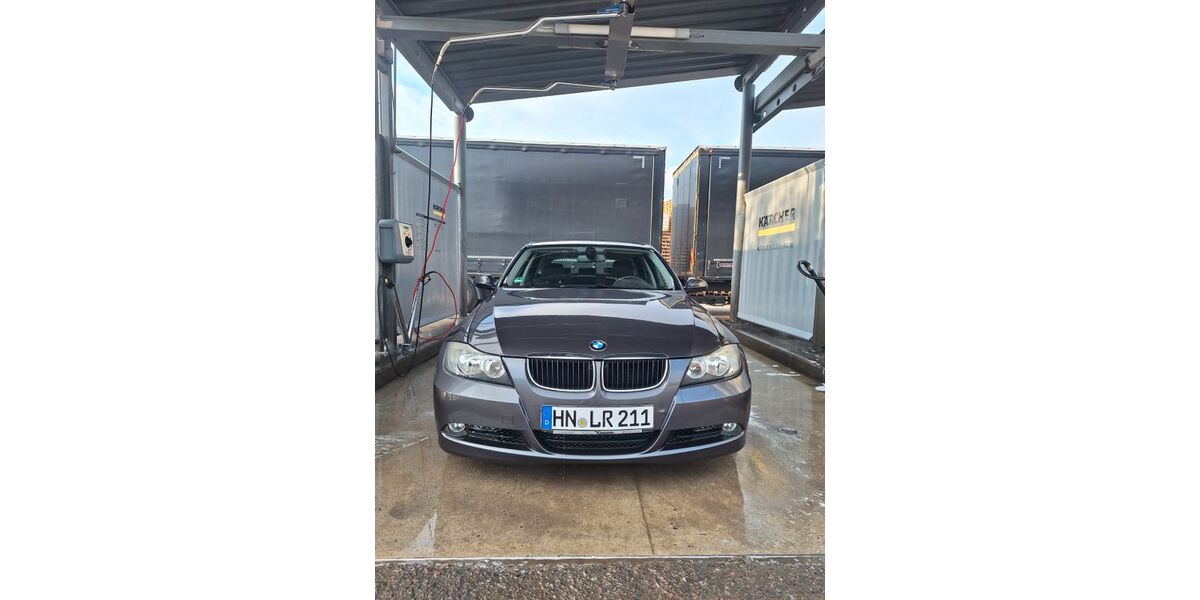 BMW 318 145.000 km 5.500 &euro; Neckarwestheim 74382