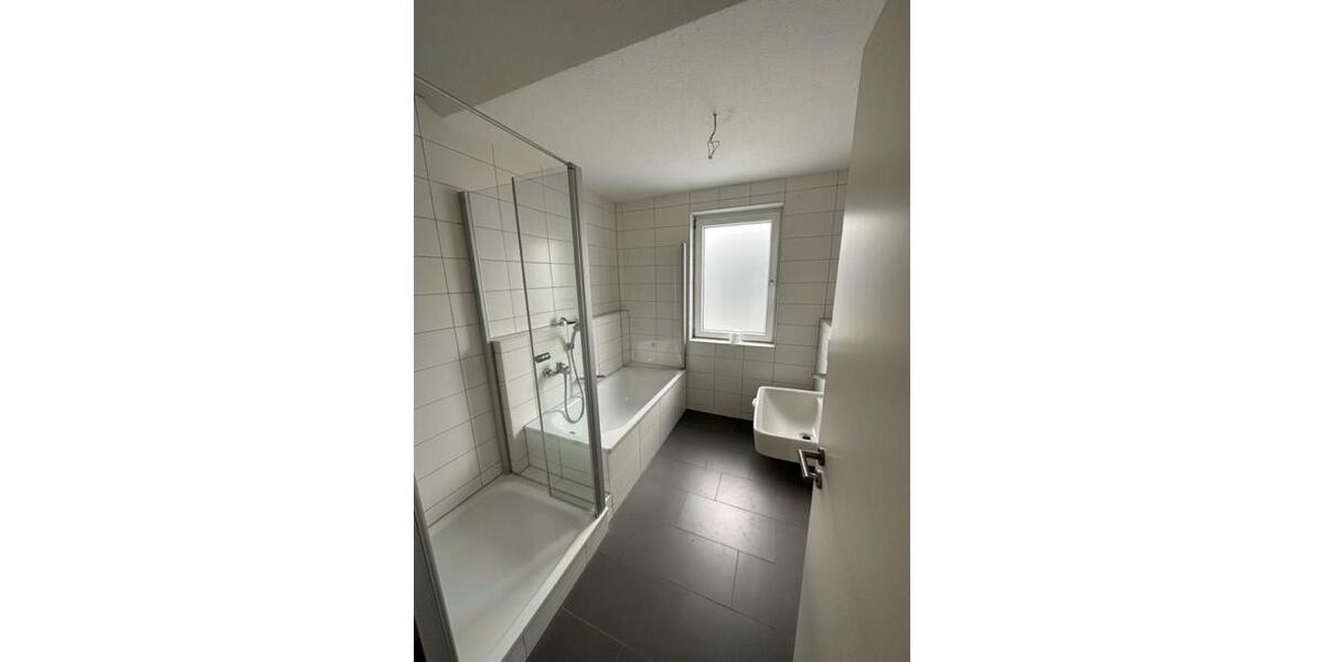 Dachgeschoßwohnung Esslingen am Neckar Oberesslingen - 2 Zimmer, 60 m&sup2;, 906&euro; | Angebot:26366166