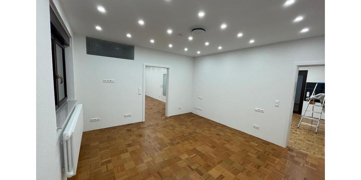 Etagenwohnung Böblingen - 2 Zimmer, 91 m&sup2;, 1.200&euro; | Angebot:25329938