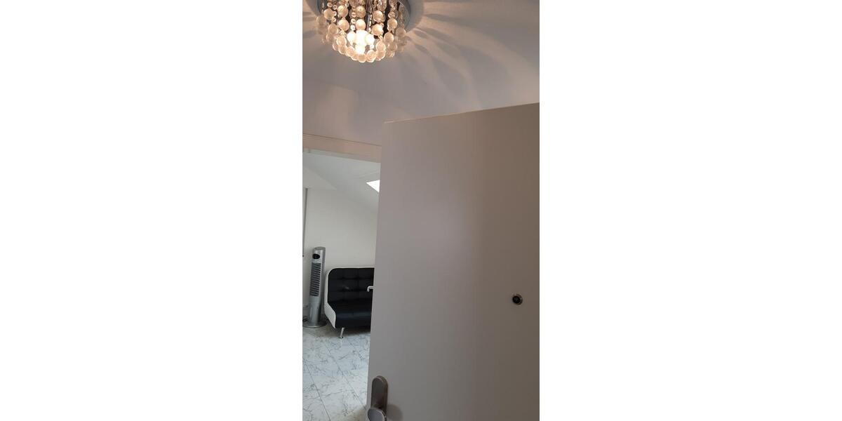 Dachgeschoßwohnung Stuttgart Vaihingen - 2 Zimmer, 40 m&sup2;, 179.000&euro; | Angebot:26535617