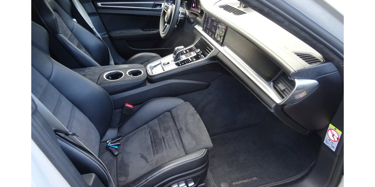 Porsche Panamera GTS Sport Turismo*Keramik,21´´Alu,Standh 148.000 km 63.850 &euro; Schorndorf 73614