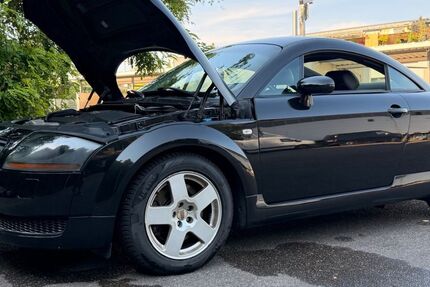 Audi TT 201.000 km 4.850 &euro; Böblingen 71034