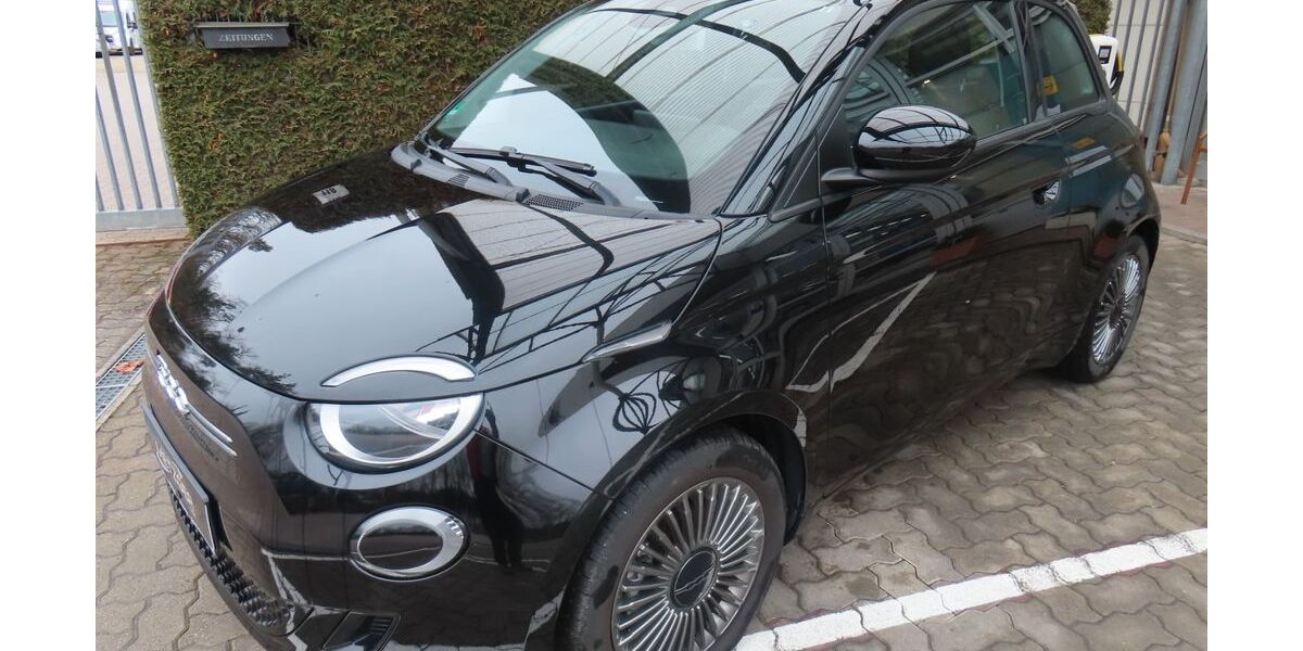 Fiat 500e 10.260 km 15.950 &euro; Mühlacker 75417