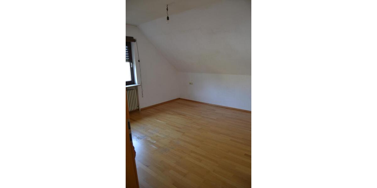 Mehrfamilienhaus, Wohnhaus Remshalden - 6 Zimmer, 260 m&sup2;, 900.000&euro; | Angebot:27194792