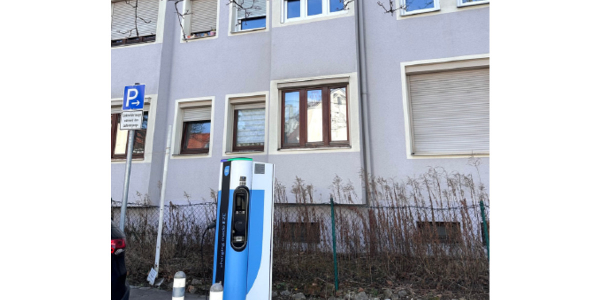 Dachgeschoßwohnung Stuttgart Bad Cannstatt - 2 Zimmer, 36 m&sup2;, 760&euro; | Angebot:25961944