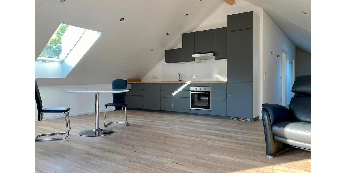 Dachgeschoßwohnung Grafenau - 2.5 Zimmer, 85 m&sup2;, 1.500&euro; | Angebot:24590396