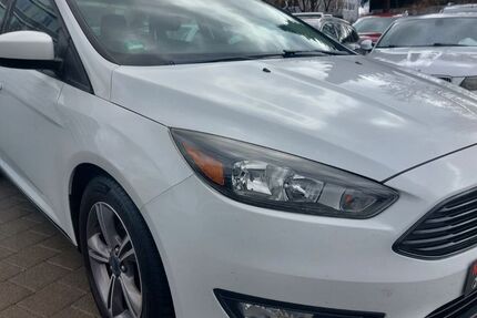 Ford Focus 103.241 km 5.499 &euro; Fellbach 70736