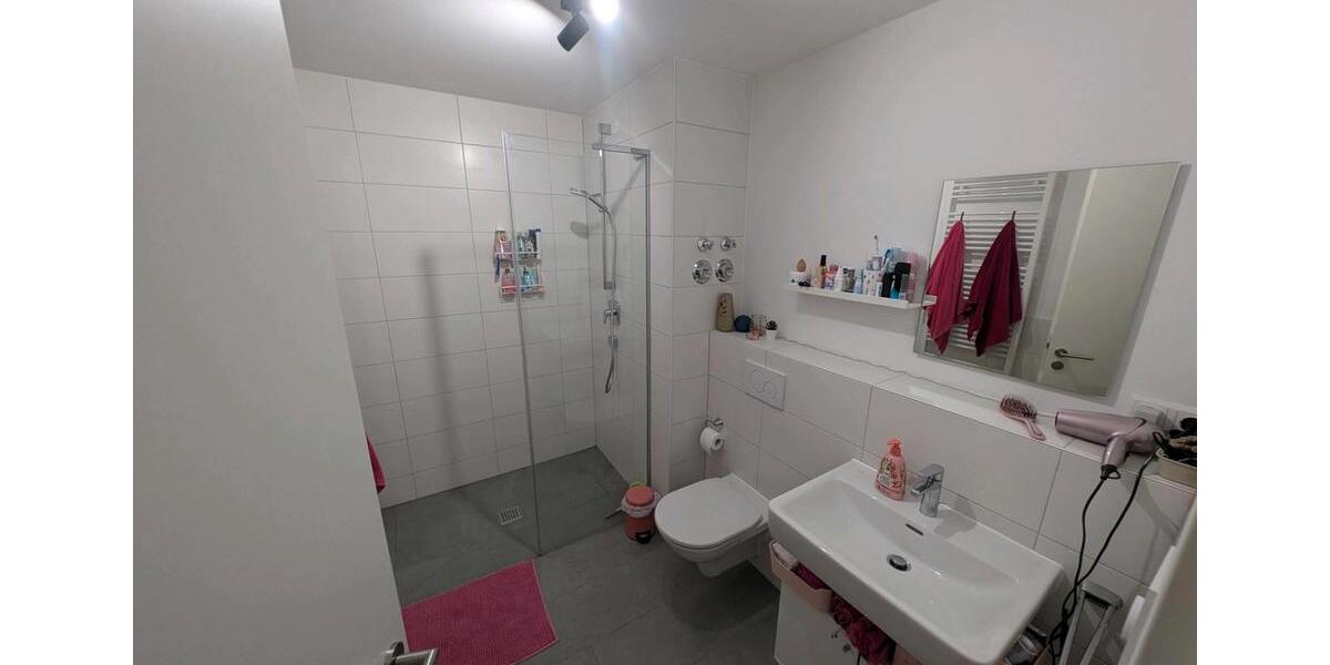 Erdgeschoßwohnung Schwieberdingen - 1.5 Zimmer, 45 m&sup2;, 1.050&euro; | Angebot:25777995