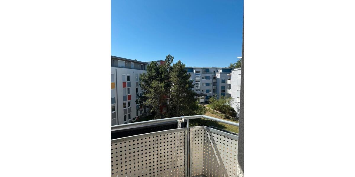 Etagenwohnung Weinstadt - 3 Zimmer, 82 m&sup2;, 1.540&euro; | Angebot:27541916