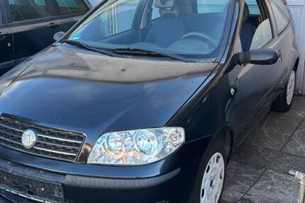 Fiat Punto 97.000 km 890 &euro; Stuttgart 70184
