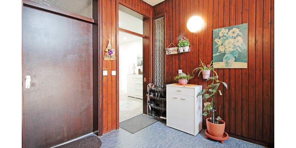 Etagenwohnung Stuttgart Zuffenhausen - 4 Zimmer, 99 m&sup2;, 350.000&euro; | Angebot:25732383