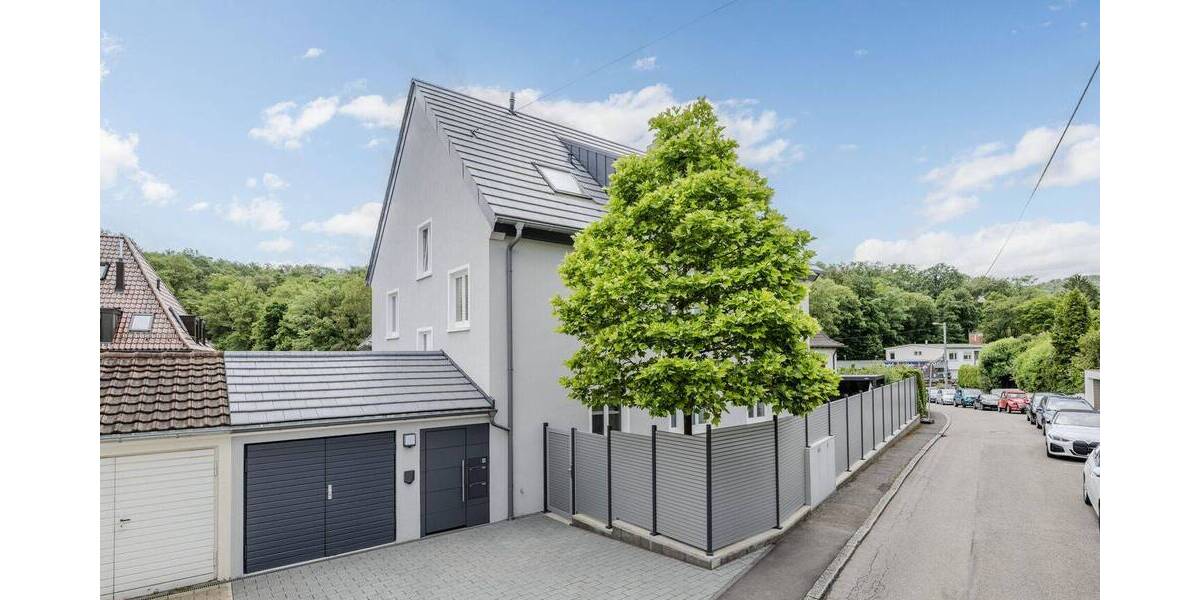 Mehrfamilienhaus, Wohnhaus Stuttgart / Botnang Botnang - 8 Zimmer, 243 m&sup2;, 1.590.000&euro; | Angebot:26930186