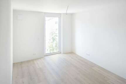 Hochwertig sanierte 3-Zimmer-Wohnung mit Balkon - Wohnung Esslingen am Neckar Oberesslingen | Angebot:27517981