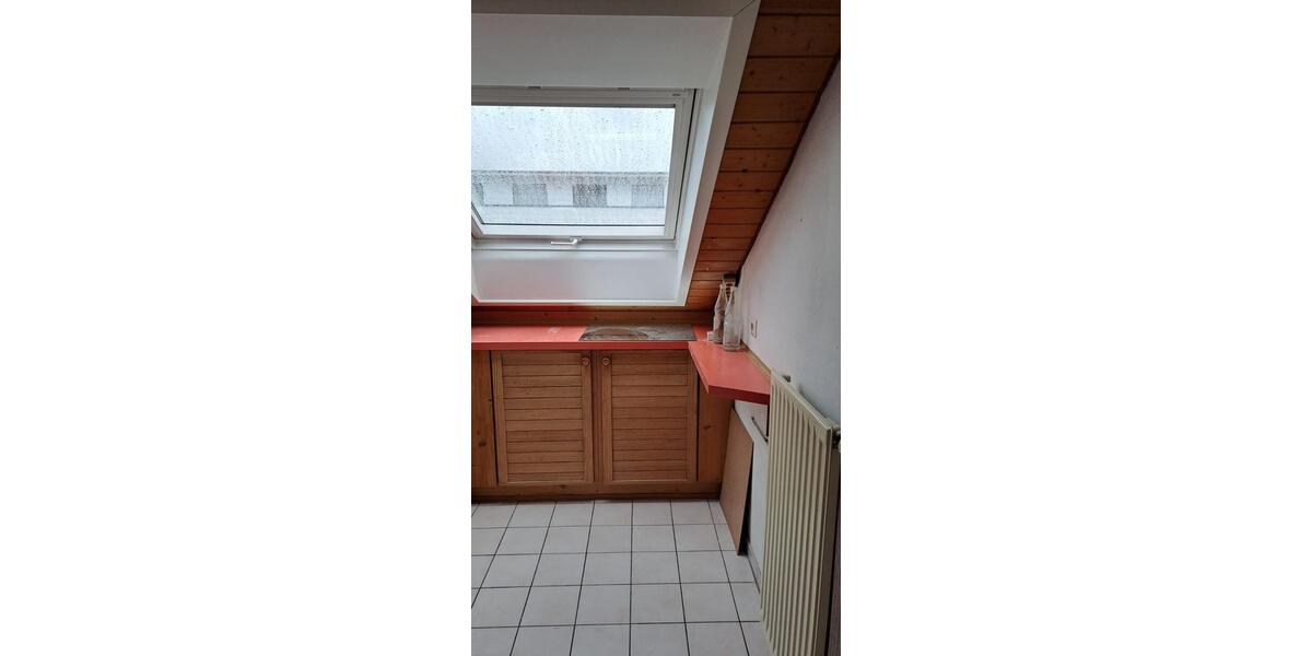 Dachgeschoßwohnung Schorndorf - 2 Zimmer, 48 m&sup2;, 600&euro; | Angebot:26125735