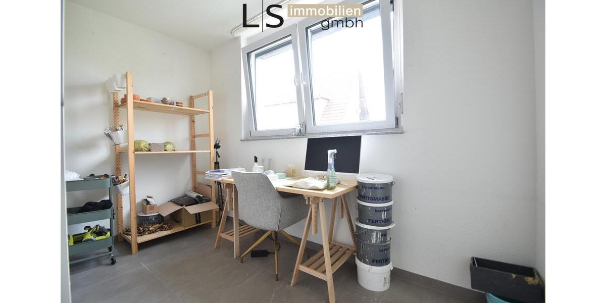 Etagenwohnung Heimsheim - 3 Zimmer, 136 m&sup2;, 1.550&euro; | Angebot:25255130