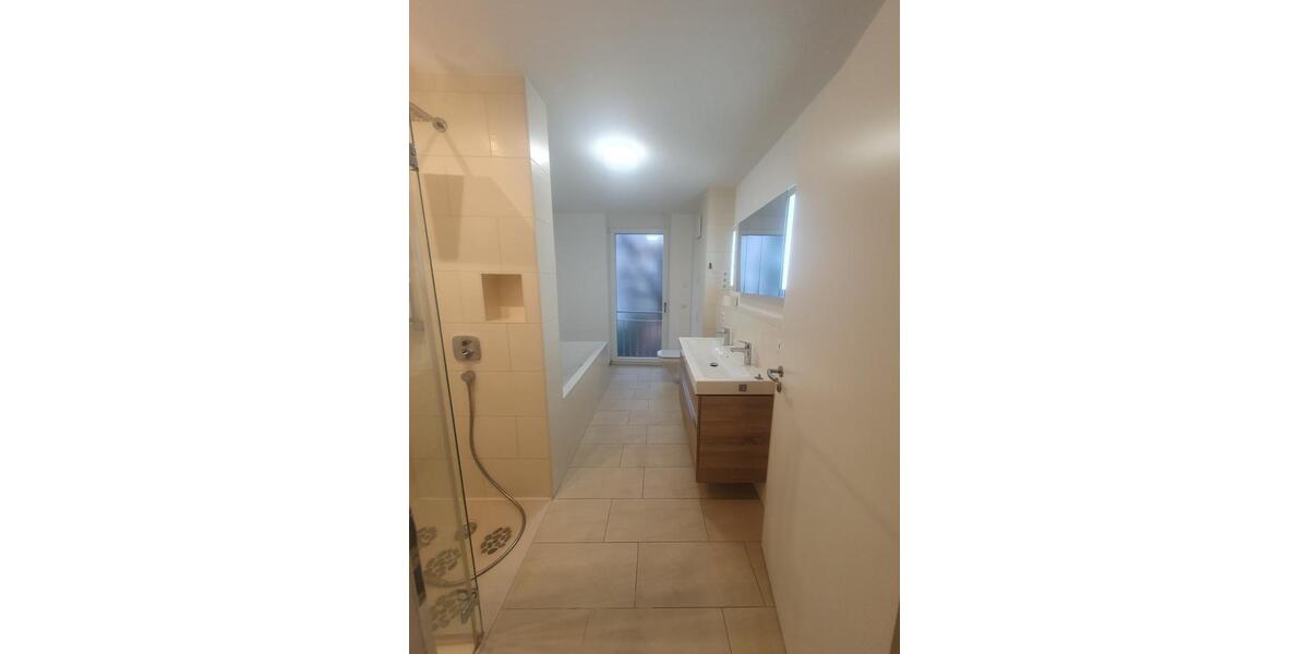 Etagenwohnung Ostfildern - 5 Zimmer, 134 m&sup2;, 2.200&euro; | Angebot:27549073
