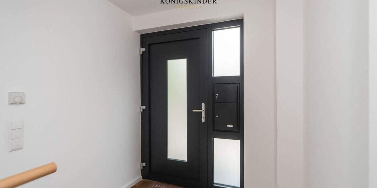 Doppelhaushälfte Stuttgart-Zazenhausen Zuffenhausen - 8 Zimmer, 154 m&sup2;, 849.000&euro; | Angebot:25671700