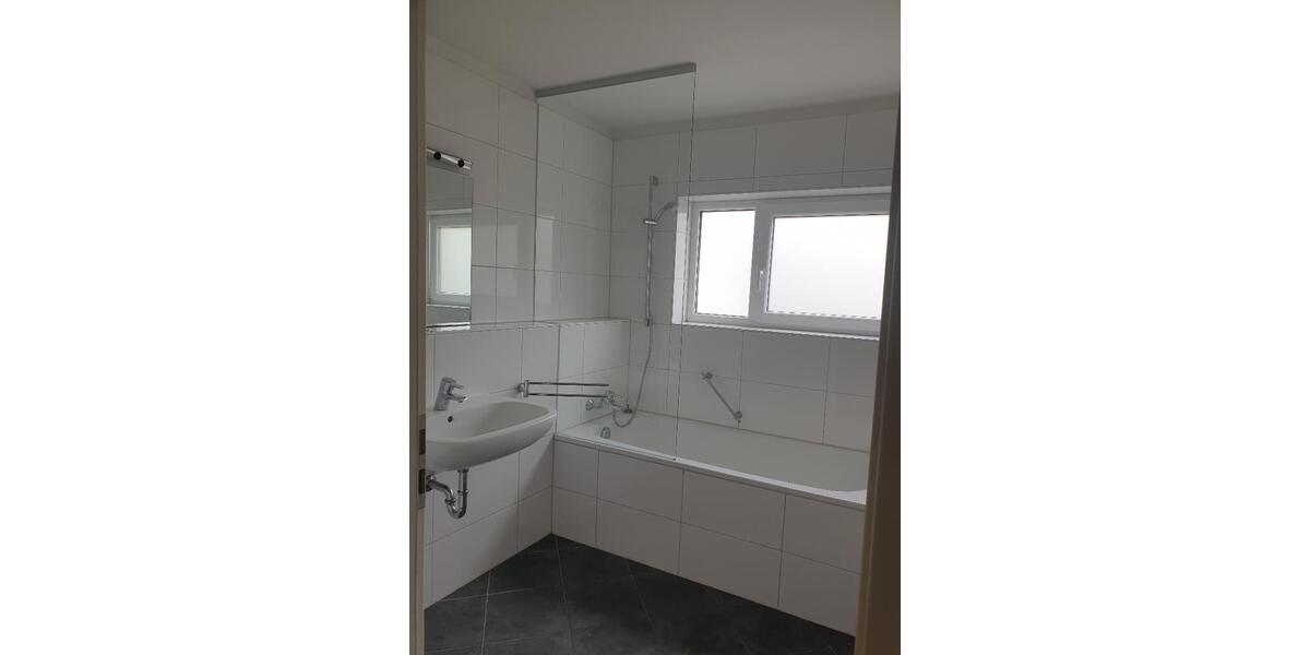 Etagenwohnung Esslingen am Neckar Pliensauvorstadt - 3 Zimmer, 78 m&sup2;, 947&euro; | Angebot:26383049