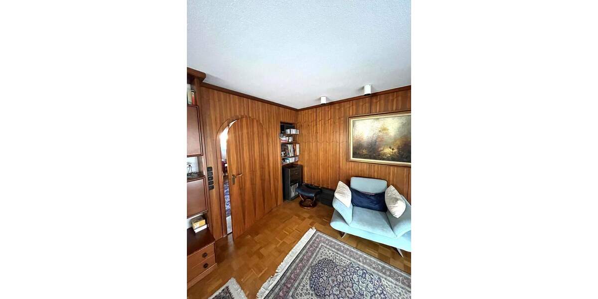 Mehrfamilienhaus, Wohnhaus Ditzingen - 9 Zimmer, 225 m&sup2;, 695.000&euro; | Angebot:25707750