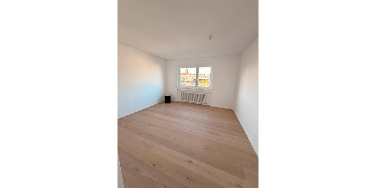 Dachgeschoßwohnung Kornwestheim - 4 Zimmer, 108 m&sup2;, 560.000&euro; | Angebot:25888003